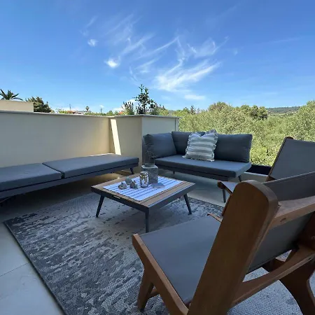 Sea View For Rent - Gyalia House No 3 Willa *