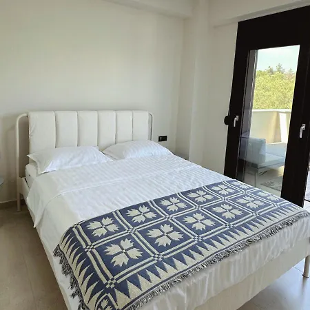 Sea View For Rent - Gyalia House No 3 Vila *