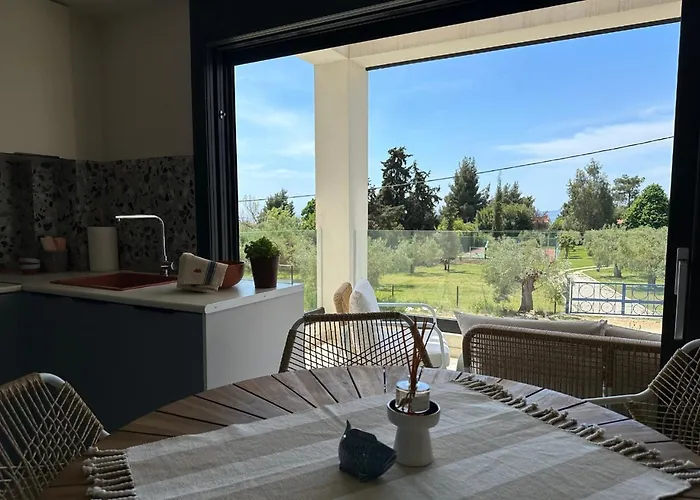 Sea View For Rent - Gyalia House No 3 Villa Nikíti