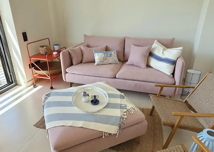 Sea View For Rent - Gyalia House No 3