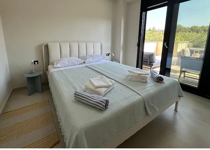 וילה Sea View For Rent - Gyalia House No 3 ניקיטי